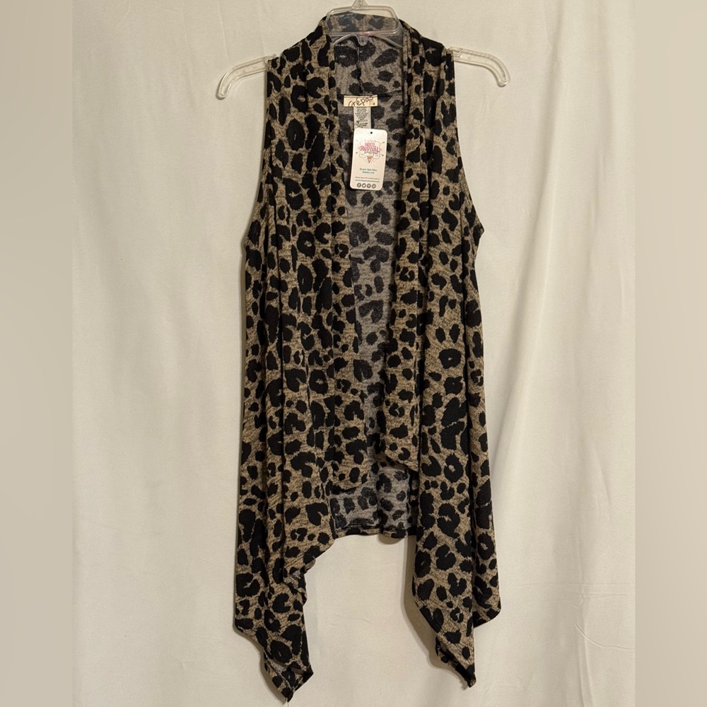 NWT Crêpas Women's Leopard Print Knit Vest Size Medium